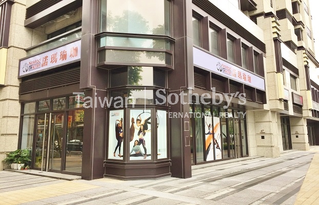 台大公館商圈三角窗店面建物外觀